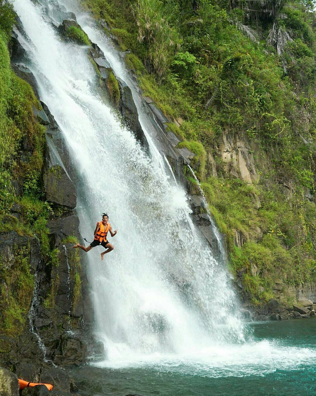 Air Terjun Situmurun Air Terjun Yang Jatuh Ke Danau Toba Disbudpar