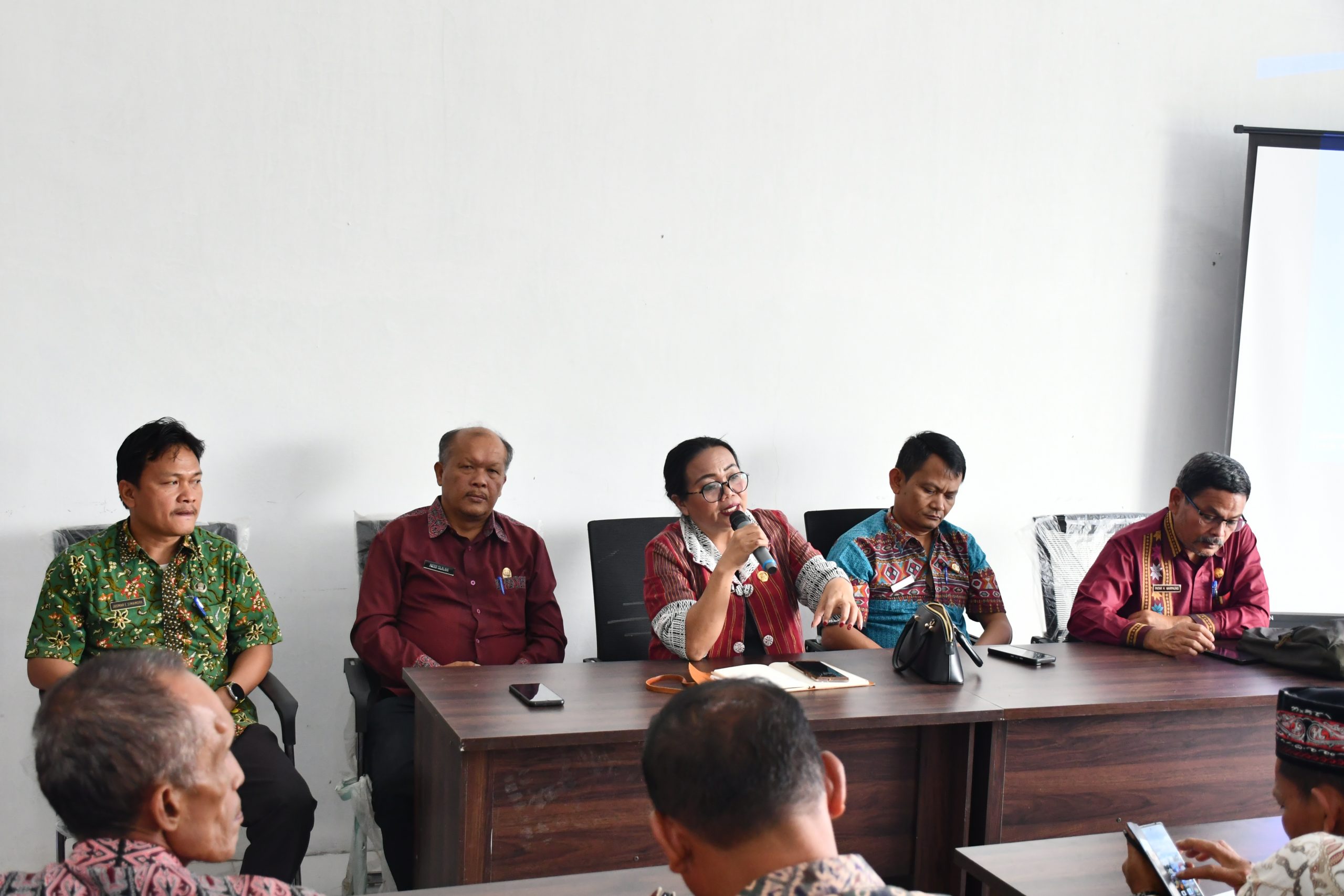 Disbudpar Toba Gelar Rapat Koordinasi Pengembangan Desa Wisata, Dihadiri 57 Kepala Desa