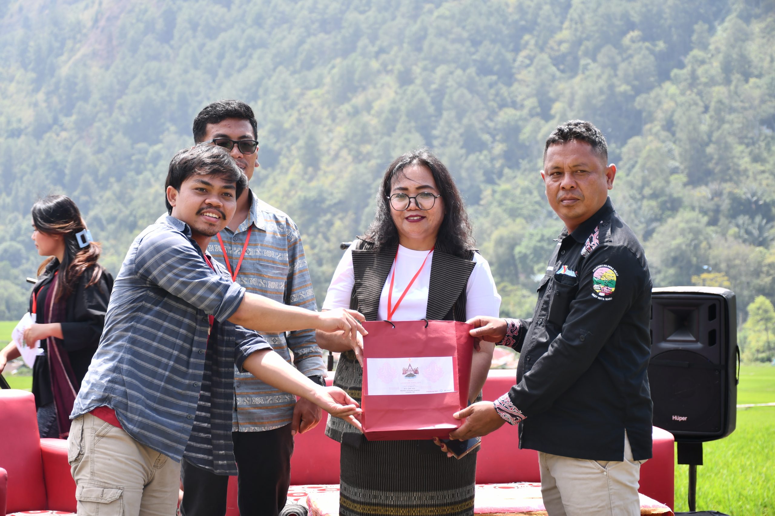 Seni Dan Budaya Bersatu Di Meat Geopark Art Festival