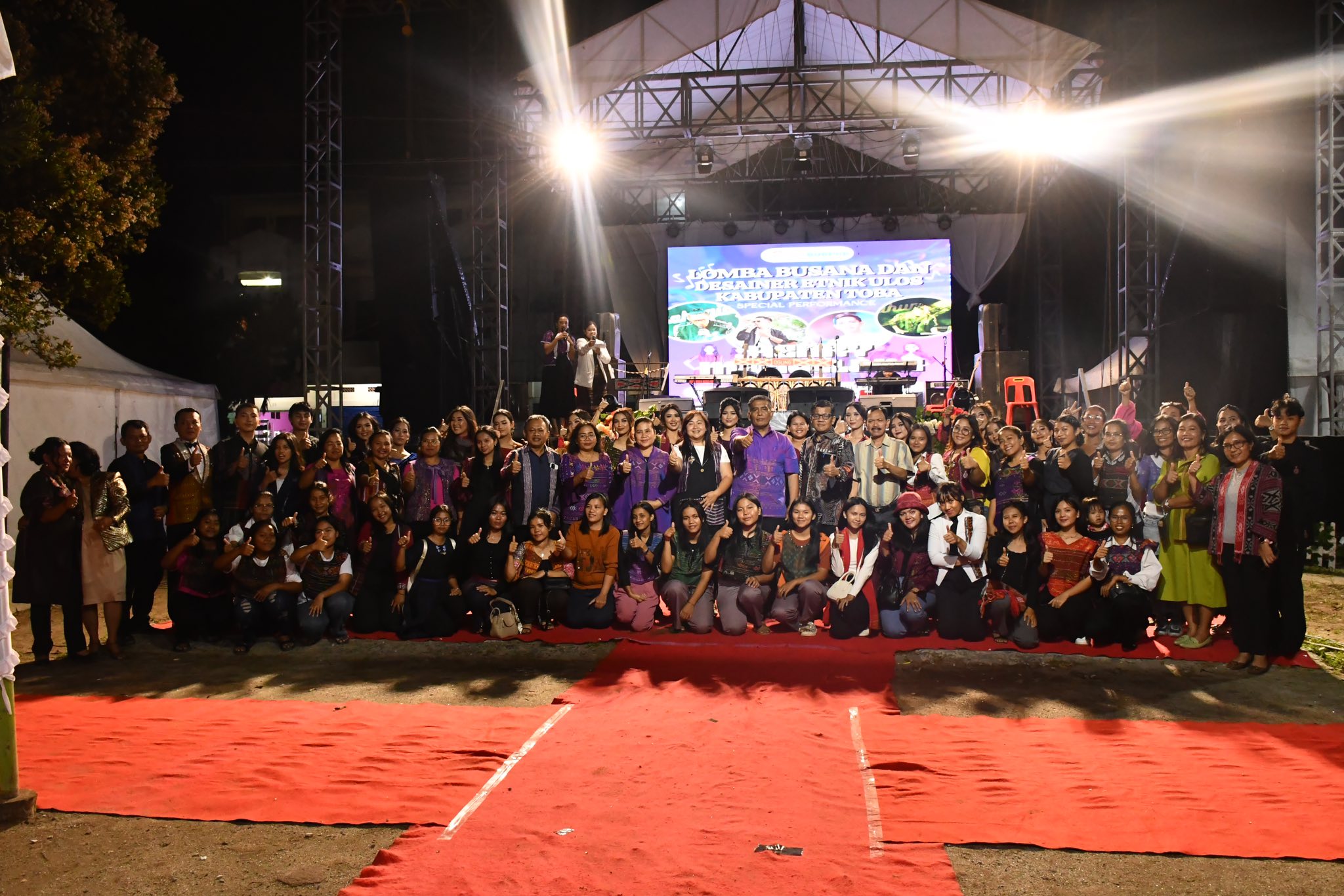 Lomba Busana & Desainer Etnik Ulos Kabupaten Toba 2025